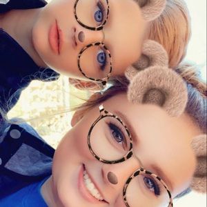 Meet your Posher, Janie